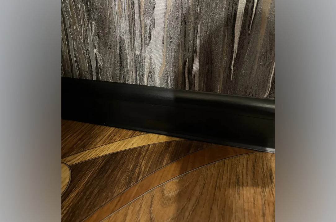 Плинтус ПВХ Волшебная палочка 58мм 2,2м 5818